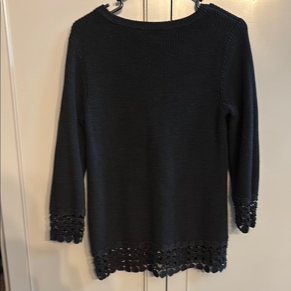 Peck & Peck small Black Sweater with Lace Trim - Picture 5 of 5